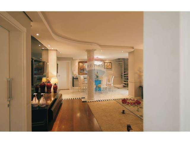 Cobertura para venda em Centro de 268.61m² com 4 Quartos, 1 Suite e 3 Garagens