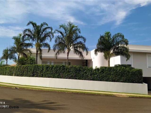 Casa para venda em Terra De São José de 550.00m² com 3 Quartos, 3 Suites e 5 Garagens