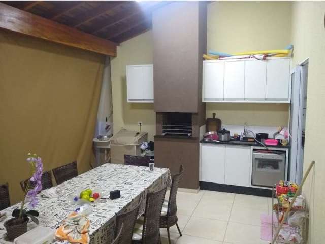Casa de Condomínio para venda em Loteamento Moradas Rio Preto de 200.00m² com 3 Quartos, 1 Suite e 2 Garagens