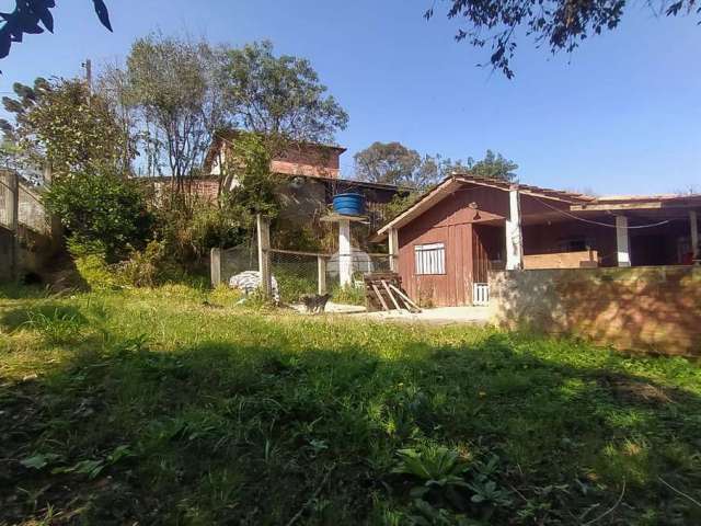 Terreno para venda em Embu de 1276.00m²