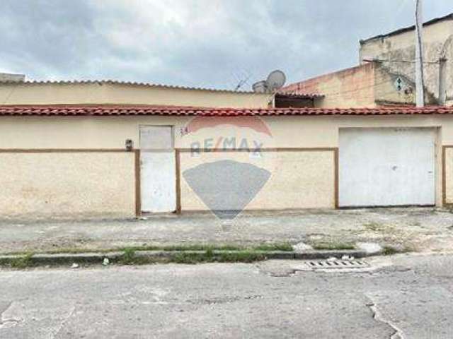 Casa para venda em Realengo de 61.00m² com 2 Quartos e 2 Garagens