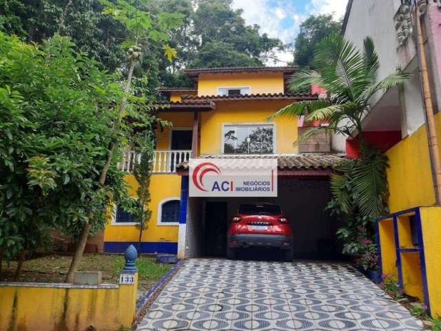 Casa de Condomínio para venda e aluguel em Granja Viana de 200.00m² com 4 Quartos, 1 Suite e 4 Garagens