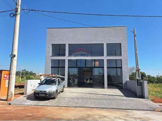 Sala Comercial para alugar em Jardim Alphacenter de 250.00m² com 2 Garagens