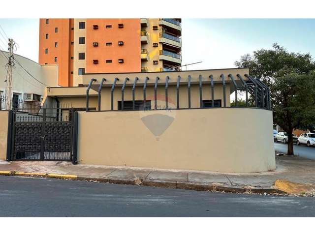 Casa para venda em Centro de 214.01m² com 5 Quartos