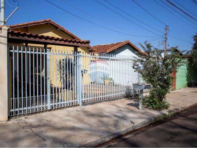 Casa para venda em Independência de 138.08m² com 2 Quartos e 4 Garagens