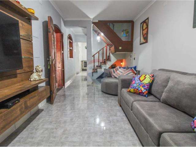 Casa para venda em Jardim São Guilherme de 203.30m² com 3 Quartos, 1 Suite e 2 Garagens