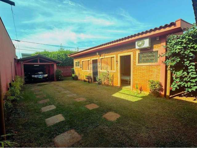 Casa para venda em Independência de 141.00m² com 3 Quartos, 3 Suites e 5 Garagens