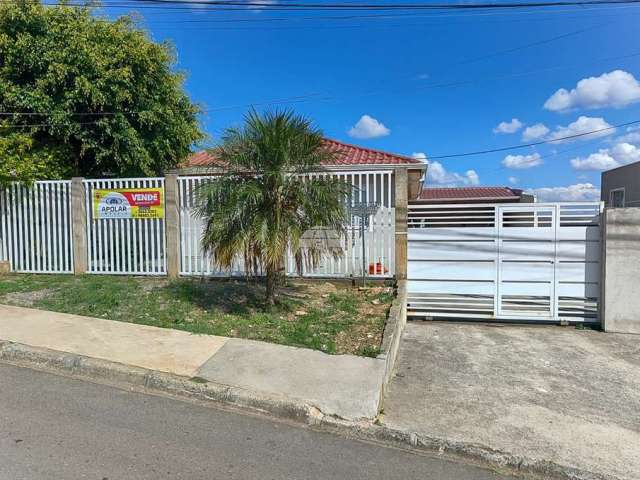 Casa para venda em São Gabriel de 180.00m² com 4 Quartos e 6 Garagens