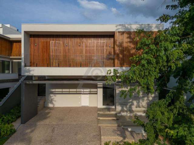 Casa de Condomínio para venda em Alphaville Dom Pedro 3 de 350.00m² com 4 Quartos, 4 Suites e 2 Garagens