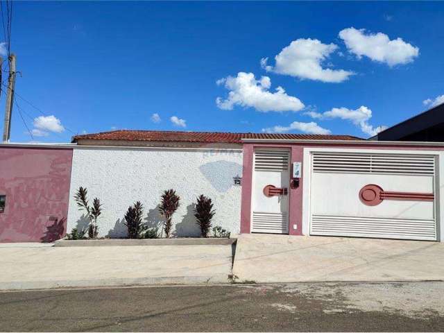 Casa para venda em Jardim Santa Madalena de 125.00m² com 2 Quartos, 1 Suite e 3 Garagens