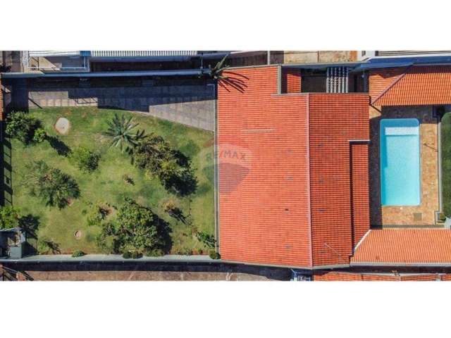 Casa para venda em Jardim Planalto de 310.40m² com 3 Quartos, 2 Suites e 10 Garagens