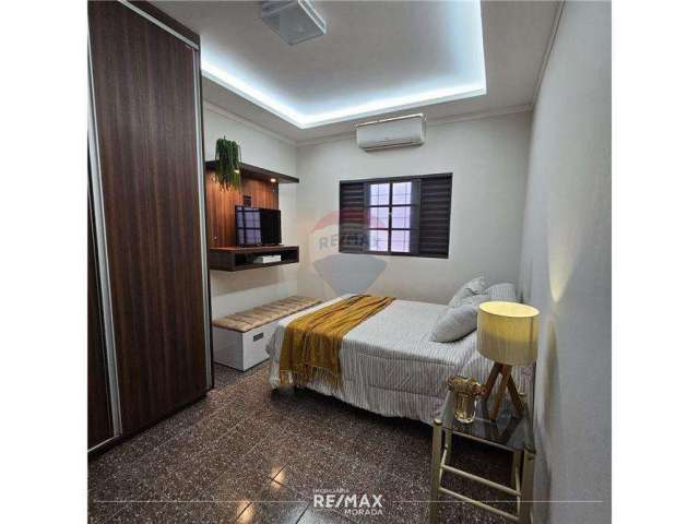 Casa para venda em Centro de 182.00m² com 3 Quartos, 1 Suite e 2 Garagens