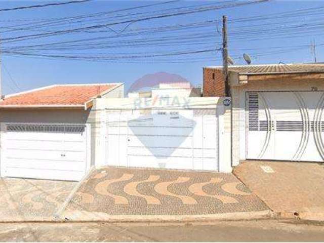 Casa para venda em Jardim Haise Maria de 71.77m² com 2 Quartos, 1 Suite e 2 Garagens