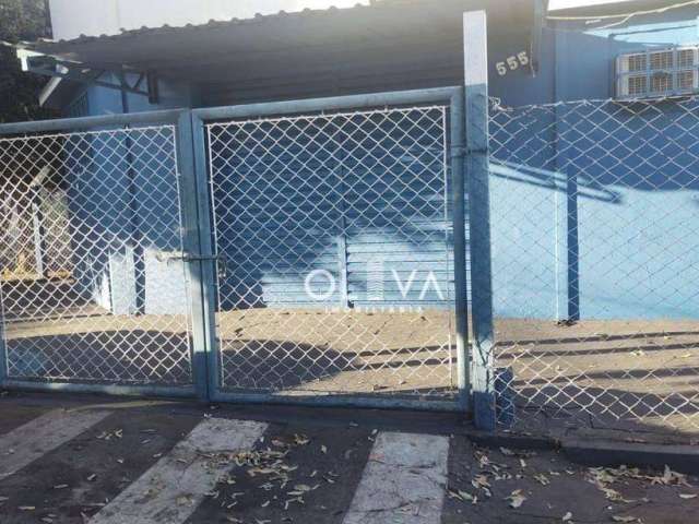 Sala Comercial para venda e aluguel em Jardim Santa Catarina de 500.00m² com 4 Garagens