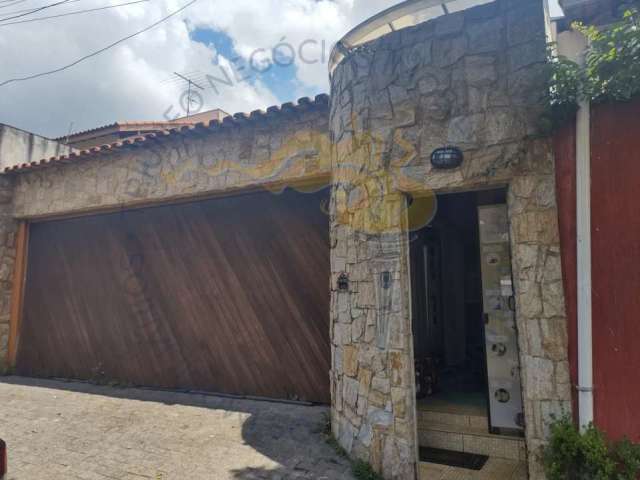 Casa para venda em Jardim Realce de 324.00m² com 4 Quartos, 2 Suites e 3 Garagens