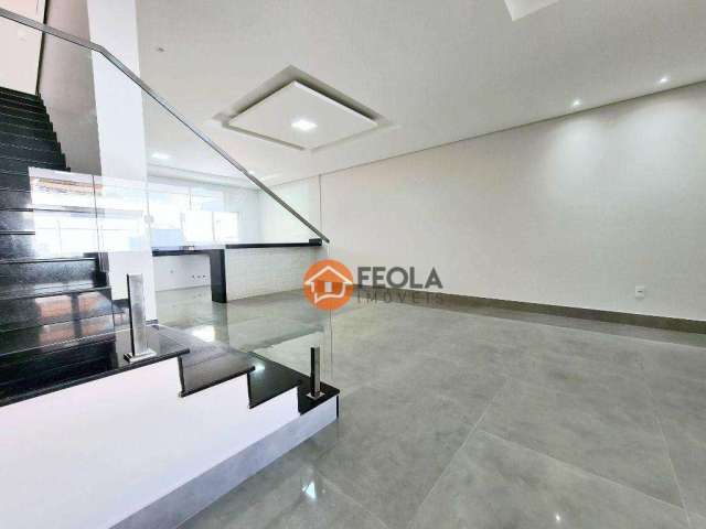 Casa para venda em Residencial Jacira de 211.00m² com 3 Quartos, 1 Suite e 3 Garagens