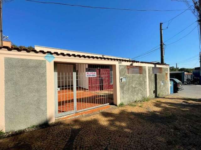 Casa para alugar em Parque Taquaral de 160.00m² com 3 Quartos, 1 Suite e 3 Garagens