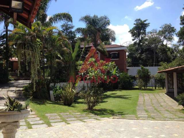 Casa para venda e aluguel em Cumbari de 200.00m² com 4 Quartos, 1 Suite e 5 Garagens