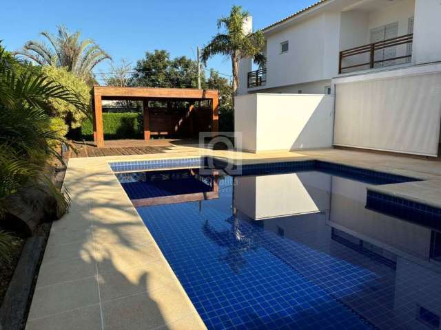 Casa para venda em Lago Azul Golfe Clube de 640.00m² com 4 Quartos, 4 Suites e 6 Garagens