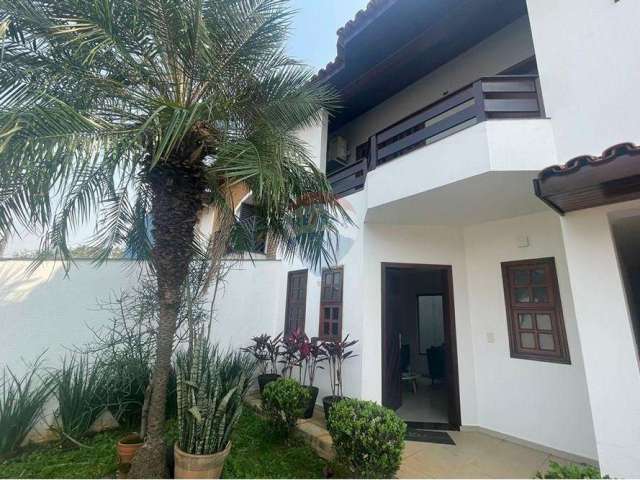 Casa para alugar em Jardim Saira de 218.00m² com 3 Quartos, 3 Suites e 4 Garagens