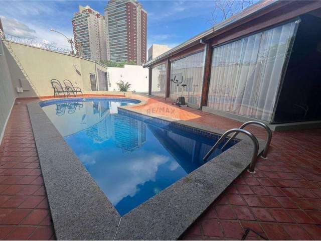 Casa para venda em Jardim Botânico de 228.00m² com 3 Quartos, 1 Suite e 4 Garagens