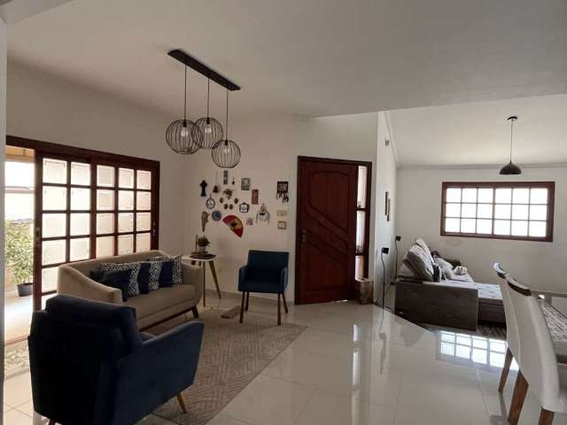 Sobrado para venda em Mansões Santo Antônio de 220.00m² com 3 Quartos, 1 Suite e 4 Garagens