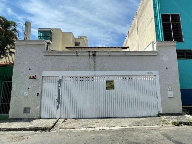 Sobrado para venda em Vila Santana de 514.00m² com 4 Quartos, 4 Suites e 6 Garagens