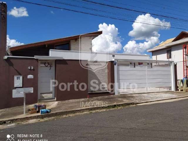 Casa para venda em Jardim Priscila de 393.00m² com 3 Quartos, 1 Suite e 4 Garagens