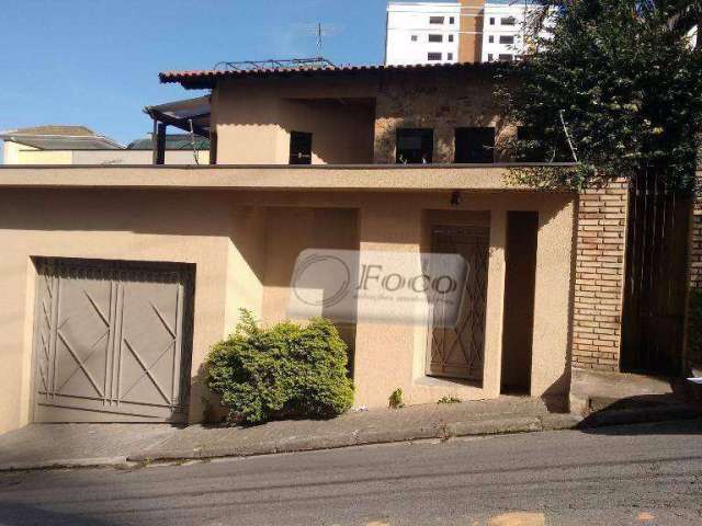 Casa para venda em Vila Rosália de 320.00m² com 3 Quartos, 1 Suite e 4 Garagens