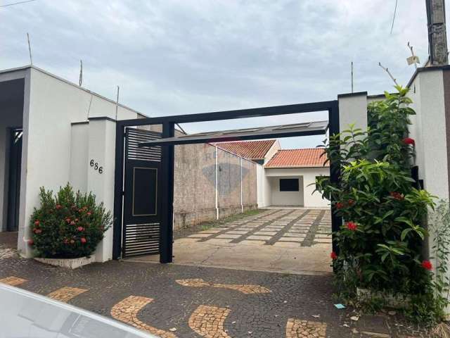 Casa para venda em Jardim Costa Verde de 72.00m² com 2 Quartos, 1 Suite e 4 Garagens