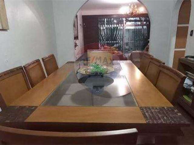 Casa para venda em Jardim Guanabara de 280.00m² com 4 Quartos, 1 Suite e 4 Garagens