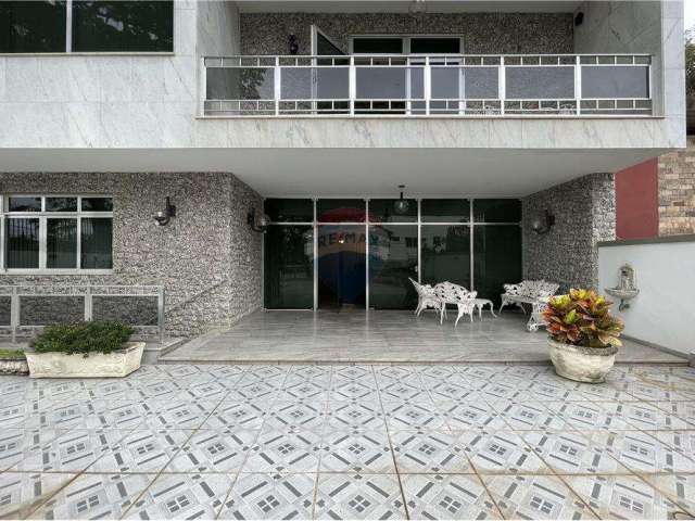 Casa para venda em Jardim Guanabara de 683.00m² com 5 Quartos, 3 Suites e 6 Garagens