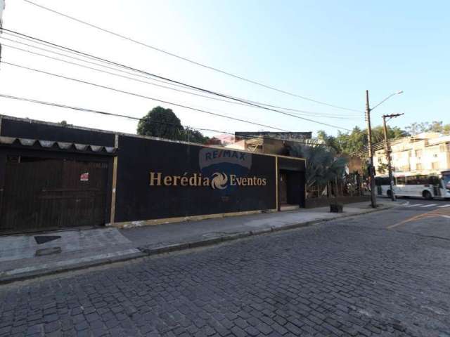 Prédio Comercial para alugar em Tanque de 461.00m² com 3 Garagens