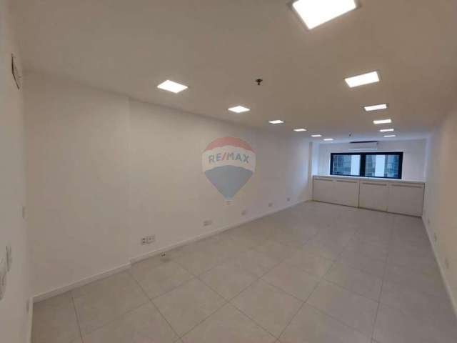 Sala Comercial para alugar em Barra Da Tijuca de 36.00m² com 1 Garagem