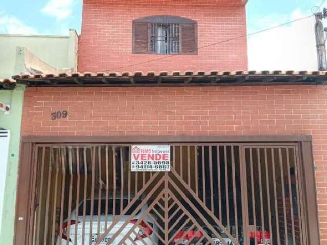 Casa para venda em Vila Ré de 170.00m² com 3 Quartos, 1 Suite e 2 Garagens