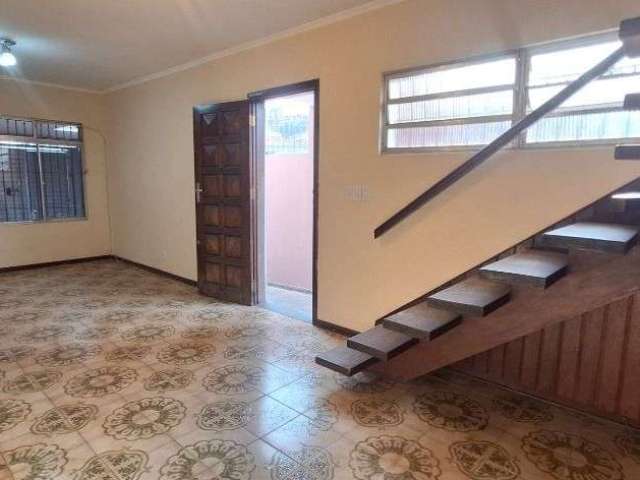 Sobrado para venda em Parque São Domingos de 200.00m² com 3 Quartos, 1 Suite e 2 Garagens