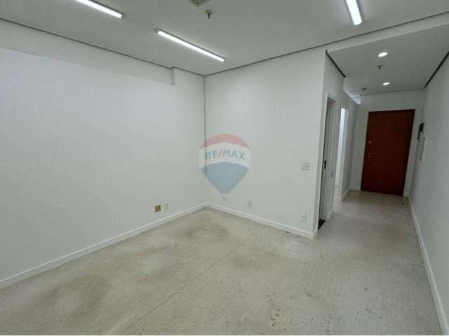 Sala Comercial para alugar em Barra Da Tijuca de 42.00m² com 2 Garagens