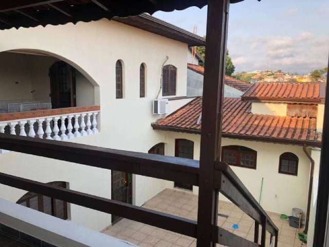 Casa para venda em Jardim Santa Lúcia de 380.00m² com 5 Quartos, 2 Suites e 5 Garagens