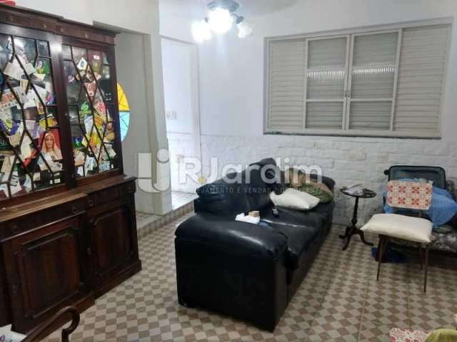 Casa para venda em Botafogo de 190.00m² com 3 Quartos, 3 Suites e 1 Garagem