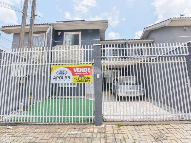 Sobrado para venda em Campo De Santana de 64.00m² com 2 Quartos e 2 Garagens