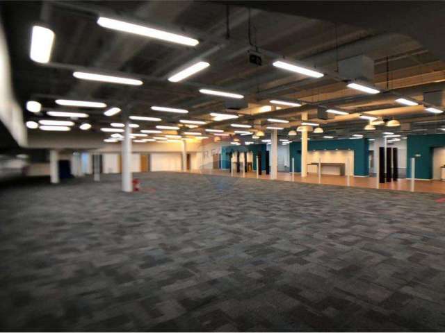 Sala Comercial para alugar em Barra Da Tijuca de 6006.00m²