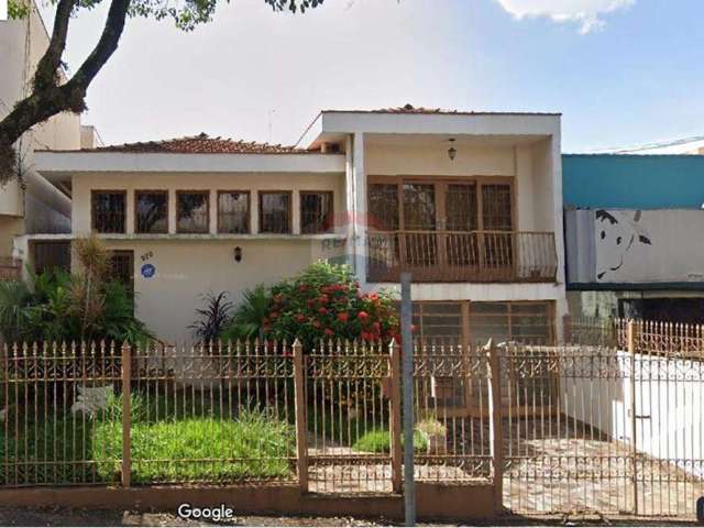 Casa para venda em Centro de 287.00m² com 6 Quartos, 2 Suites e 3 Garagens