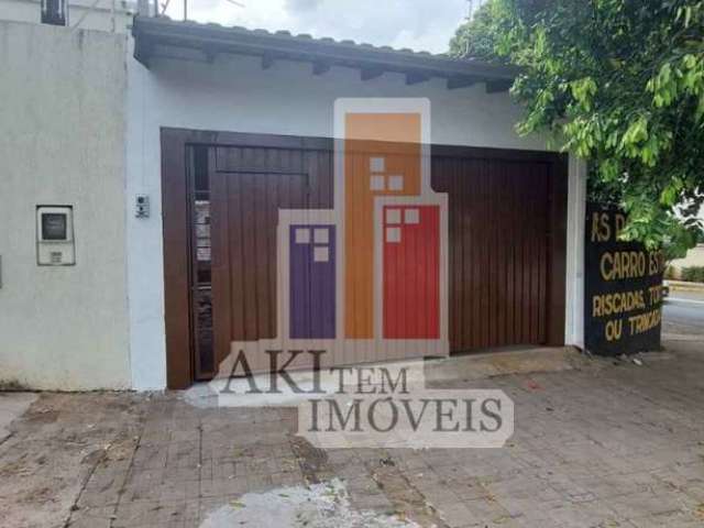 Casa para venda em Vila Cardia de 250.00m² com 3 Quartos, 1 Suite e 2 Garagens