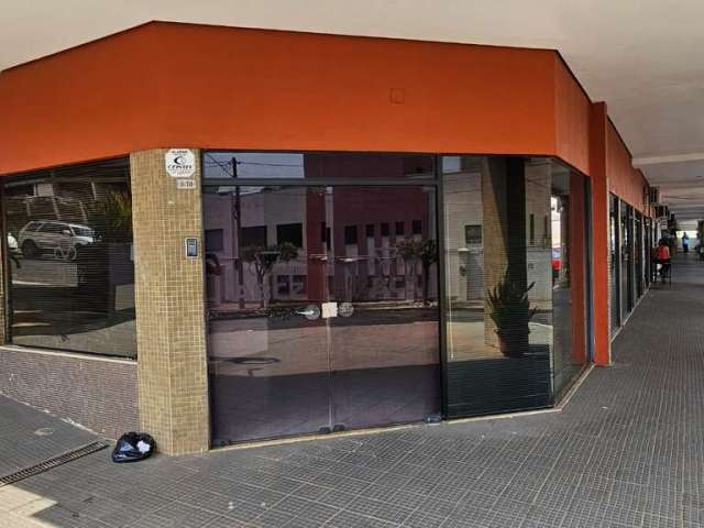 Loja para alugar em Jardim Infante Dom Henrique de 237.00m² com 4 Quartos e 5 Garagens