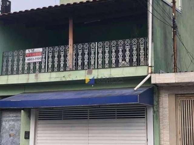 Sobrado para venda em Cocaia de 303.00m² com 3 Quartos, 1 Suite e 10 Garagens