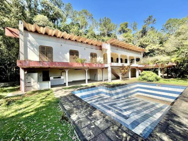 Casa para venda e aluguel em Jardim Colibri de 700.00m² com 4 Quartos, 2 Suites e 6 Garagens