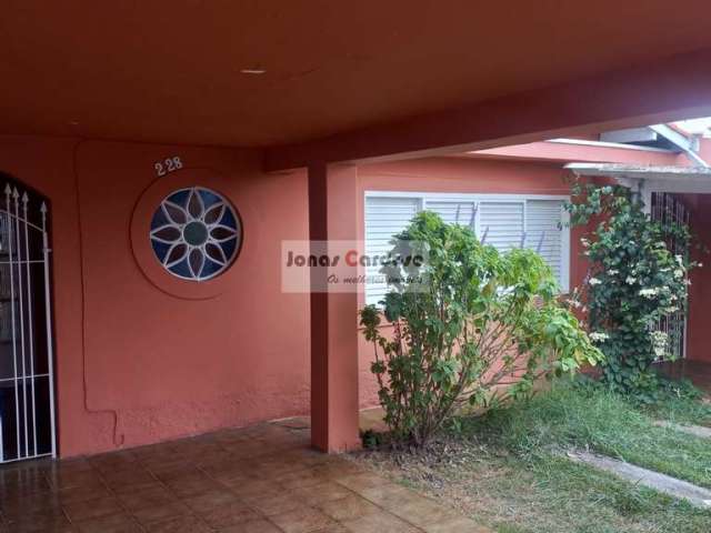 Casa para venda em Vila Oliveira de 270.00m² com 3 Quartos, 1 Suite e 3 Garagens