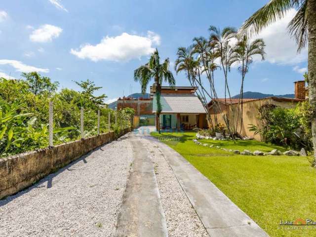 Casa para venda em Praia Da Lagoinha de 81.00m² com 2 Quartos, 1 Suite e 9 Garagens