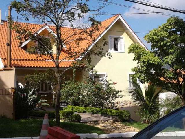 Casa para venda em Tarumã de 470.00m² com 3 Quartos, 3 Suites e 6 Garagens