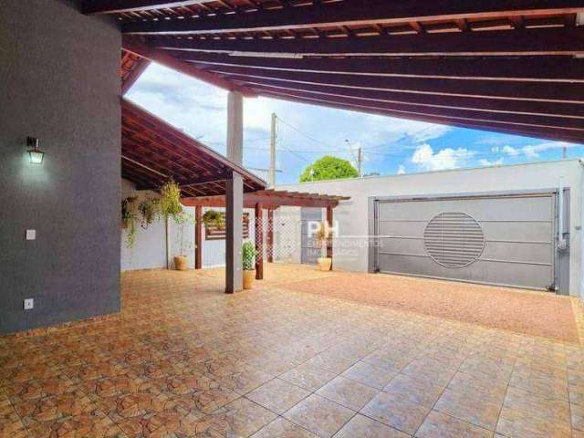 Casa para venda em Jardim Silvania de 186.00m² com 3 Quartos, 1 Suite e 4 Garagens